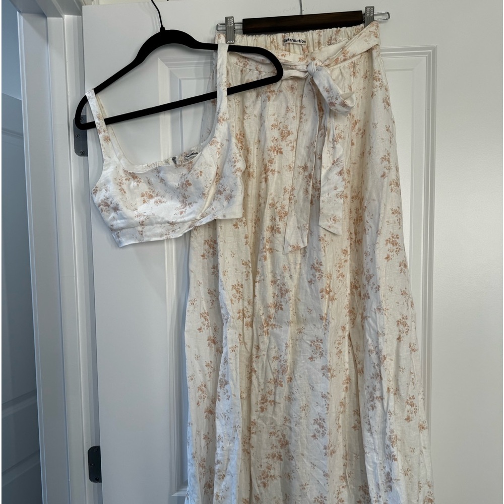 Palm Linen Two Piece
Color: Riso, size 2 - Picture 5 of 10